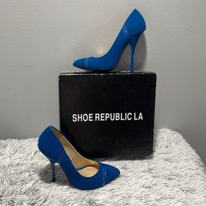 COPY - Vintage Shoe Republic La blue heels size 6.
